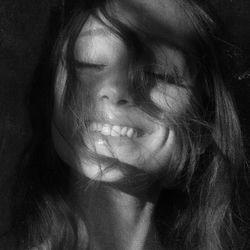 Обложка трека hate that i made you love me