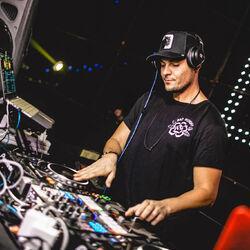DJ Dado