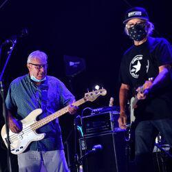Los Lobos