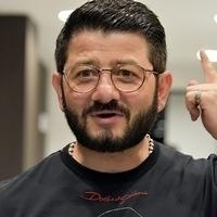 Михаил Галустян