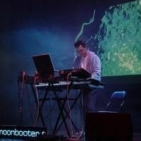 Moonbooter