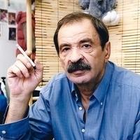 Илья Олейников