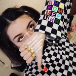 Обложка трека 725